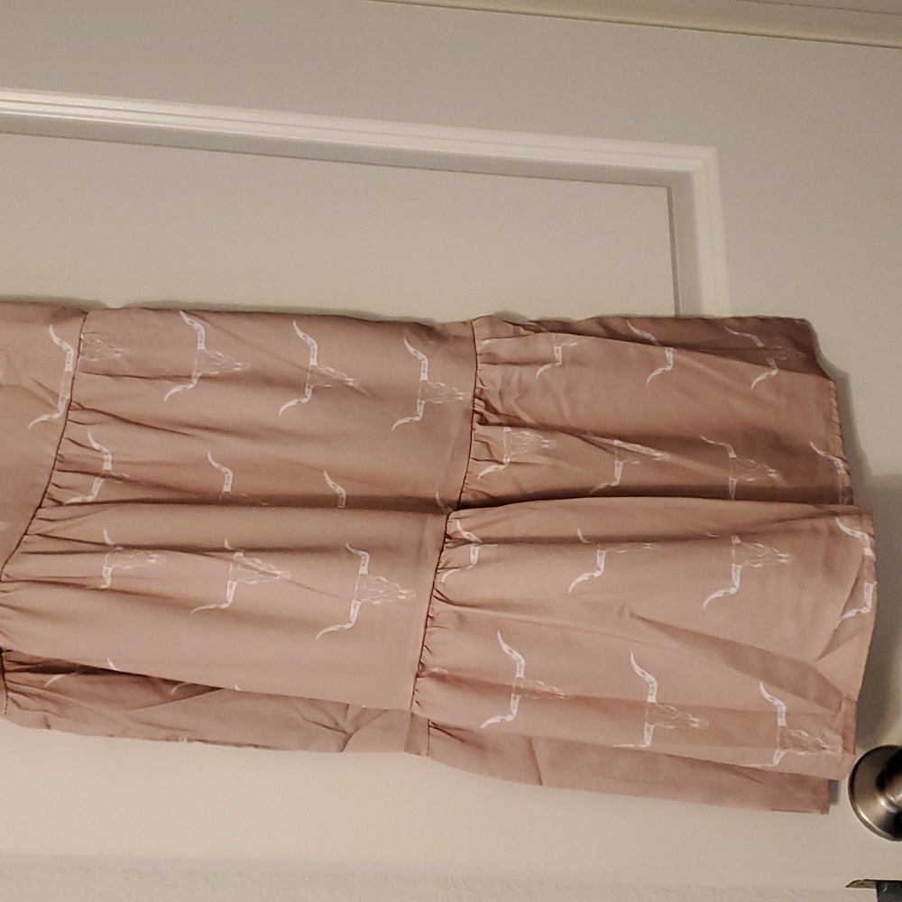 Dress - Picture 9 of 9